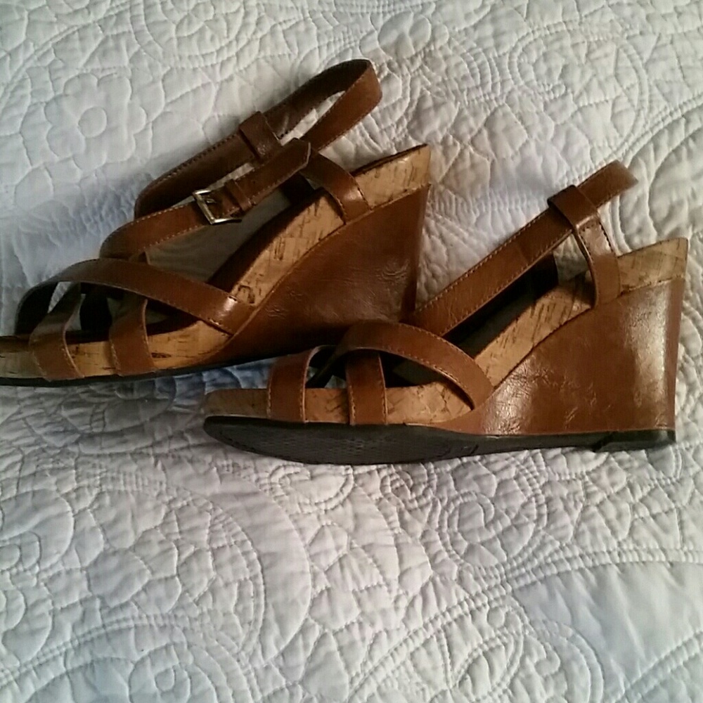 Aerosoles Aerology wedges